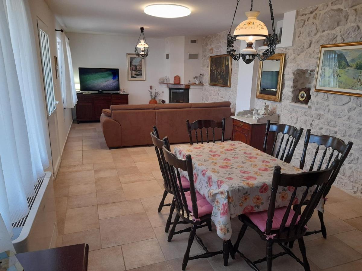 Villa Jaz Селине Екстериор снимка