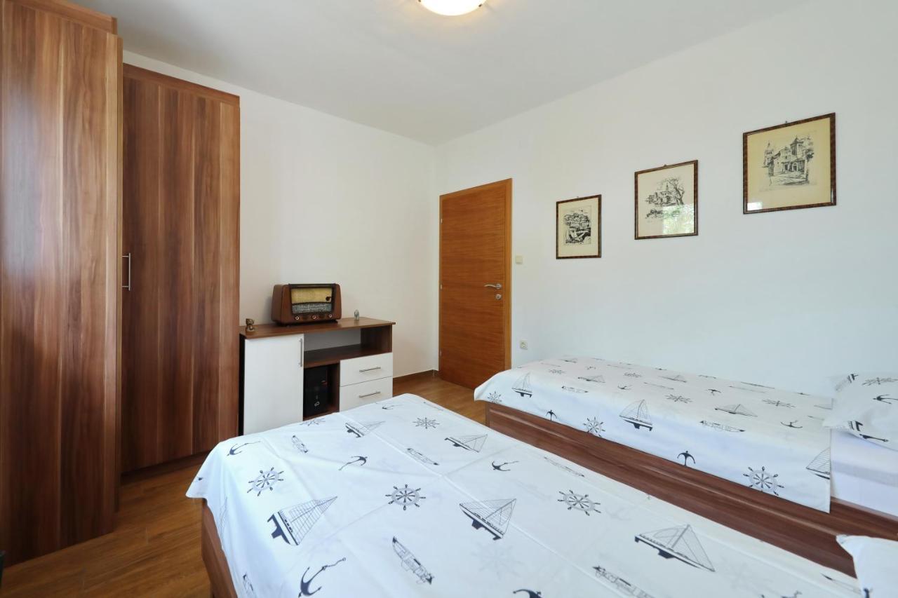 Villa Jaz Селине Екстериор снимка