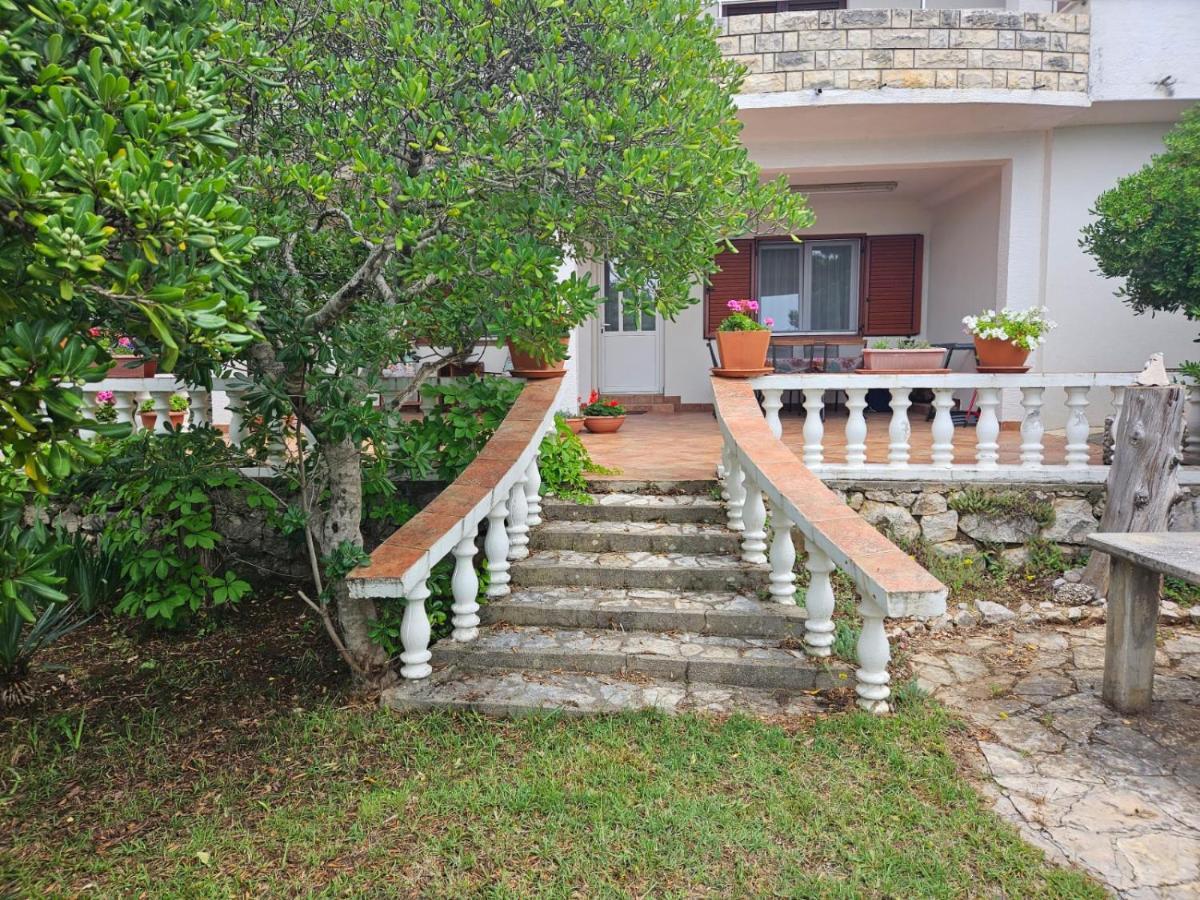 Villa Jaz Селине Екстериор снимка