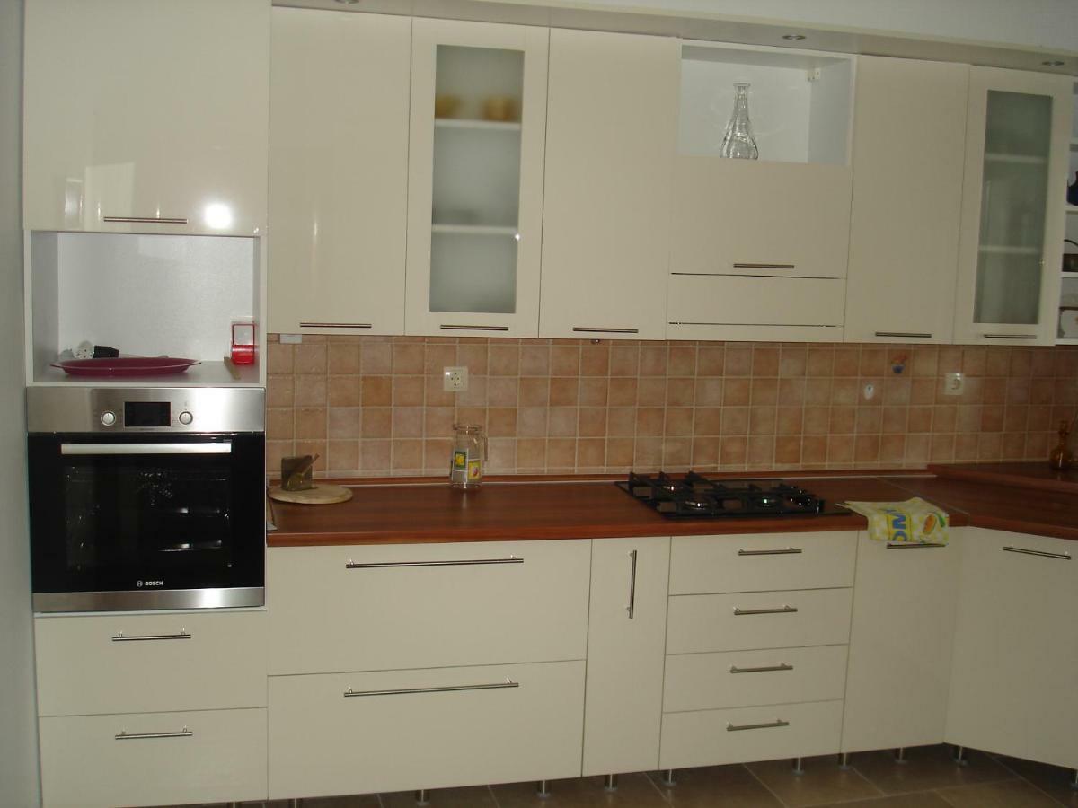 Villa Jaz Селине Екстериор снимка